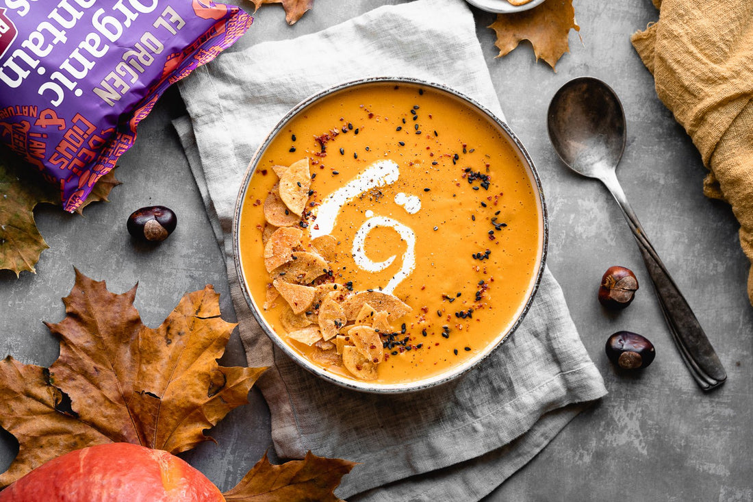 Kürbis Ingwer Kokos Suppe mit crunchy Kochbananen Topping! 🎃🥣🍂 - el origen